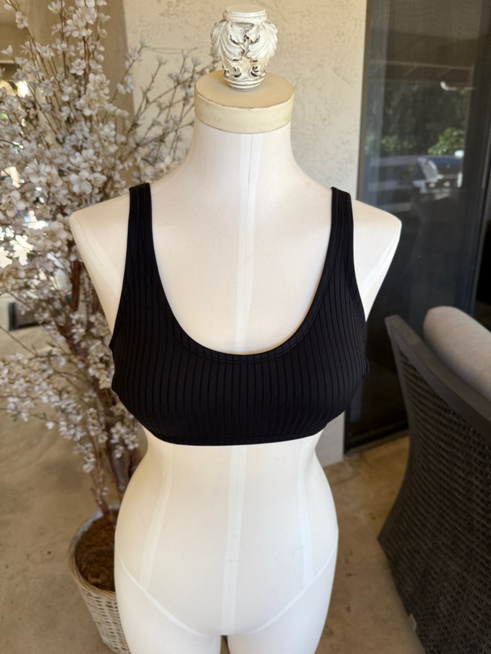 Black bathinsuit top size small